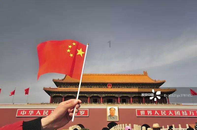 春联送进村 蔗农乐开怀